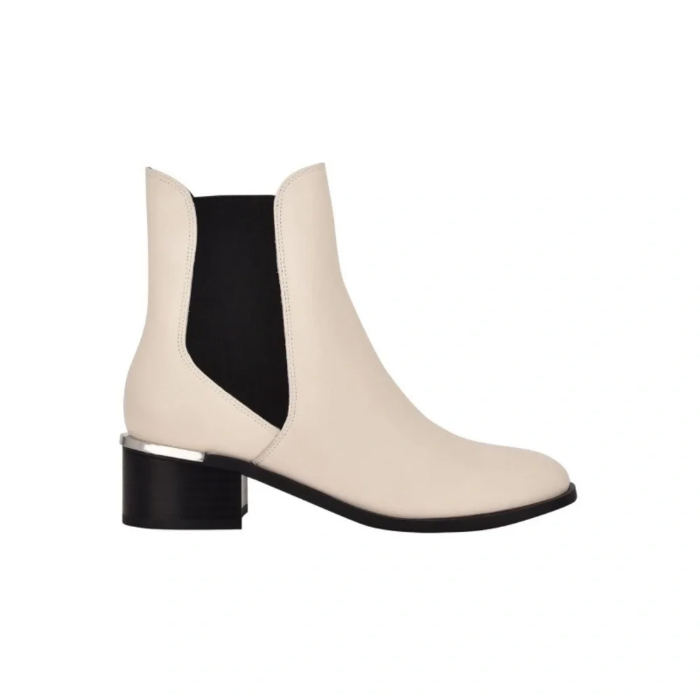 CALVIN KLEIN TIANA LEATHER ANKLE BOOTIES IVORY NIB SZ 9.5 - Picture 1 of 5